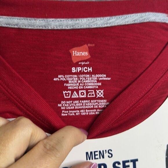 NWT-Hanes-Mens pajama set (red & grey) pullover top and jogger bottom-Size Small - Picture 3 of 6